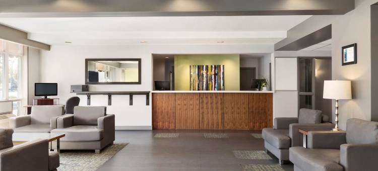 温德姆戴斯酒店 - 维多利亚机场悉尼(Days Inn by Wyndham Victoria Airport Sidney)图片