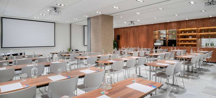 美利亚白宫丽芙酒店(The Level at Melia White House)图片