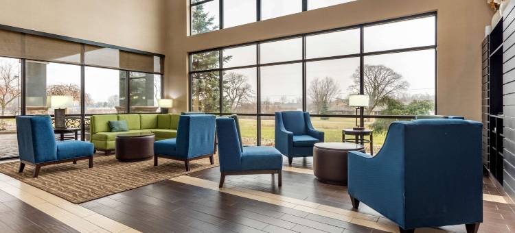 埃尔克哈特南舒适套房酒店(Comfort Suites South)图片