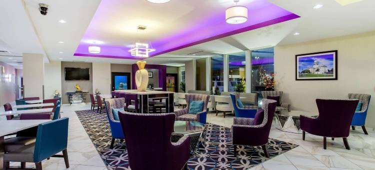 斯普林菲尔德拉昆塔温德姆套房酒店(La Quinta Inn & Suites by Wyndham Springfield IL)图片