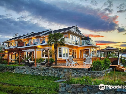 羽毛鸟维多利亚海滨开间套房