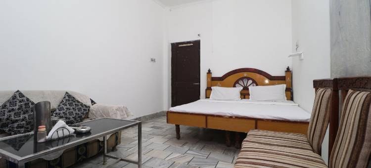 斯波特昂37518 Ak酒店(Spot on 37518 Hotel Ak)图片