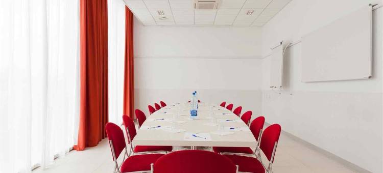 默塞德北6号汽车旅馆(Motel 6 Merced, CA - North)图片