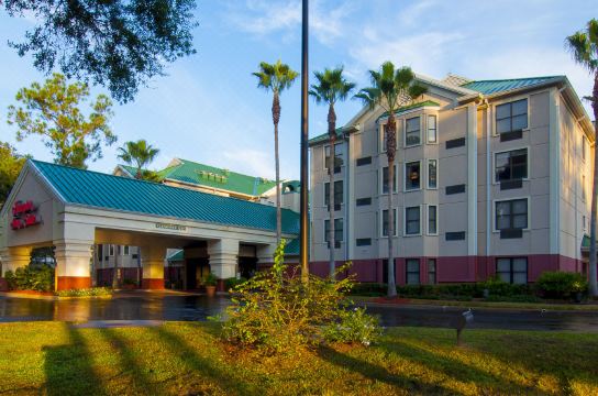 Hampton Inn Suites Tampa North Hotel Reviews And Room Rates