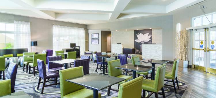 凤凰城迈措沃西拉昆塔温德姆套房酒店(La Quinta Inn & Suites by Wyndham Phoenix Mesa West)图片