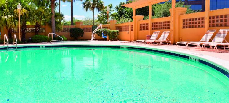 杰克逊维尔巴特勒大道拉昆塔温德姆套房酒店(La Quinta Inn & Suites by Wyndham Jacksonville Butler Blvd)图片