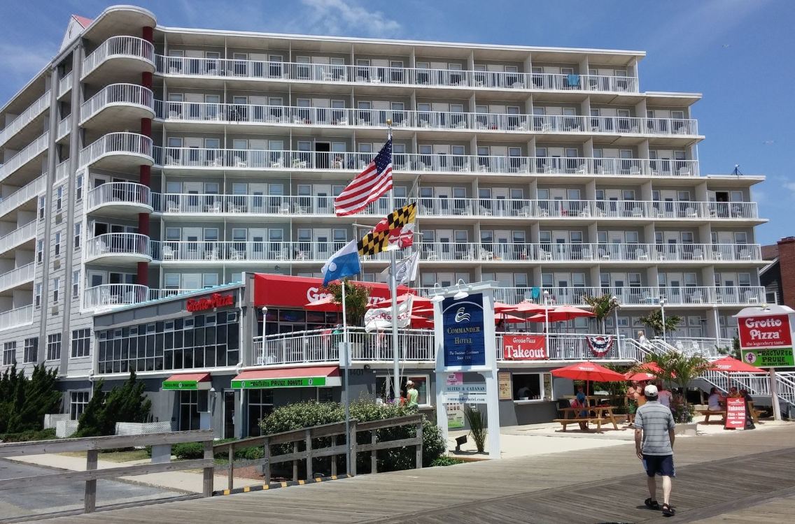 Commander Hotel Suites Hotel Reviews And Room Rates - 