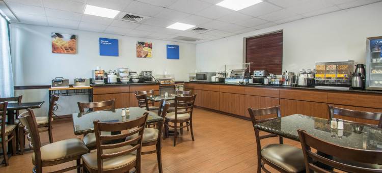 劳德代尔堡西收费高速公路舒适套房酒店(Comfort Inn & Suites Fort Lauderdale West Turnpike)图片