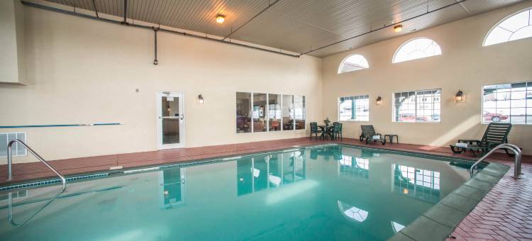 沃伦站舒适酒店(Comfort Inn Warrensburg Station)图片