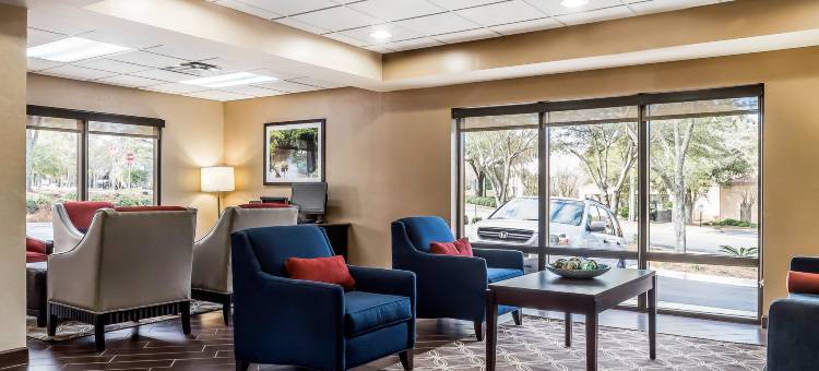 舒适套房酒店-塔拉哈西市区(Comfort Suites Tallahassee Downtown)图片