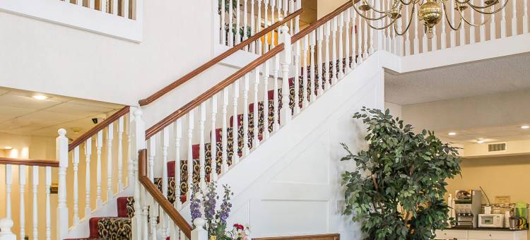 曼斯菲尔德贝尔维尔品质套房酒店(Quality Inn & Suites Bellville - Mansfield)图片