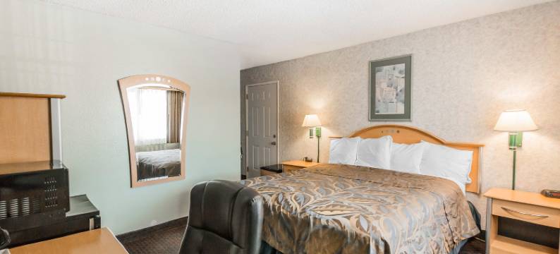 埃斯孔迪多市区罗德威酒店(Rodeway Inn Escondido Downtown)图片