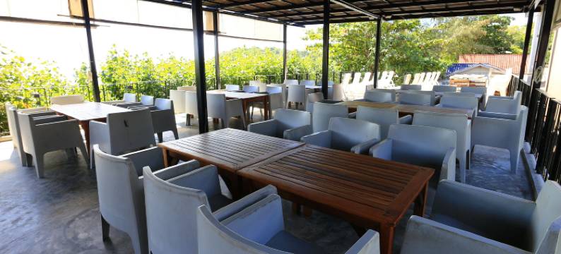 拉路恩海滩度假村(La Lune Beach Resort)图片