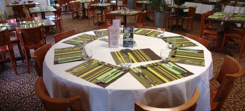 勒莱克胡昂布雷斯特布里特酒店(Brit Hotel Brest le Relecq Kerhuon)图片