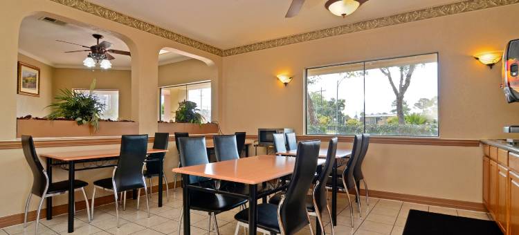 路易斯安那查尔斯湖 6 号汽车旅馆(Motel 6 Lake Charles, La)图片