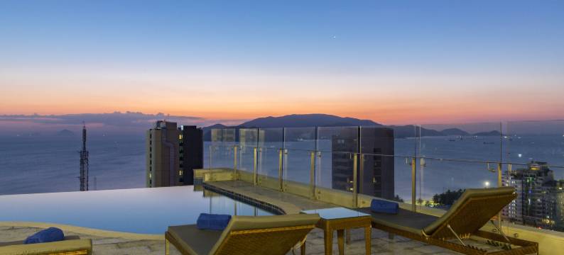 芽庄罗萨卡酒店(Rosaka Nha Trang Hotel)图片