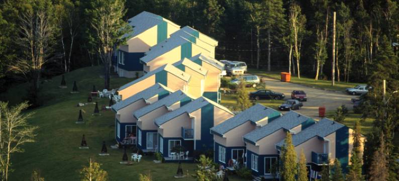 维勒基亚图尔大坝特雷中心酒店(Centre de Villégiature DAM-en-Terre)图片