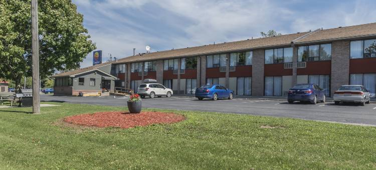 温德姆金斯顿的拉玛达(Ramada by Wyndham Kingston)图片