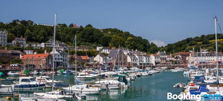 波特豪尔套房公寓(Porthole Suites)图片