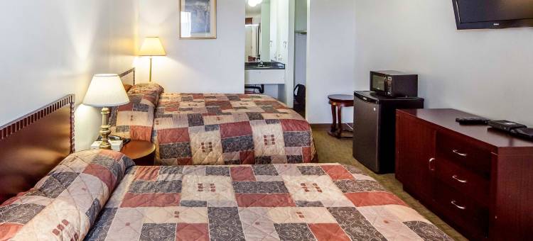 亚伯达布鲁克斯 6 号汽车旅馆酒店(Motel 6 Brooks, AB)图片