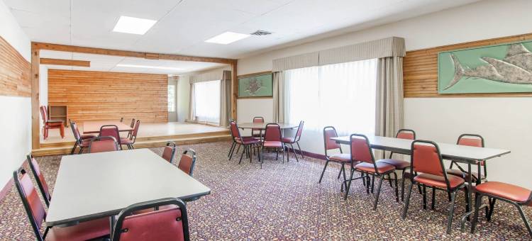 克拉丽奥瑟夫德度假酒店(Clarion Inn Surfrider Resort)图片