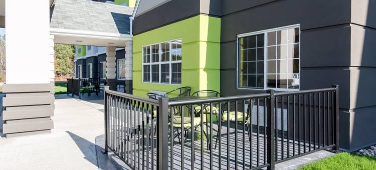 亚什兰帝王之城游乐园附近凯艺套房酒店(Quality Inn & Suites Ashland Near Kings Dominion)图片