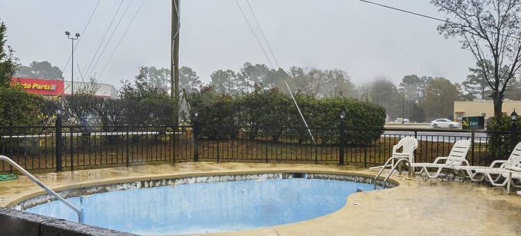 雷福德品质酒店(Quality Inn Raeford)图片