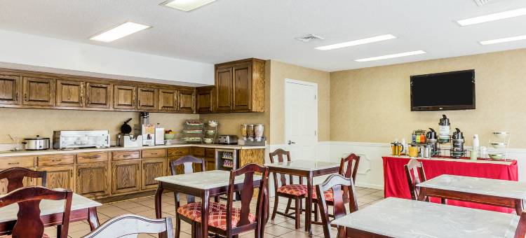 特鲁斯维尔I-59出口141凯艺酒店(Quality Inn Trussville I-59 Exit 141)图片