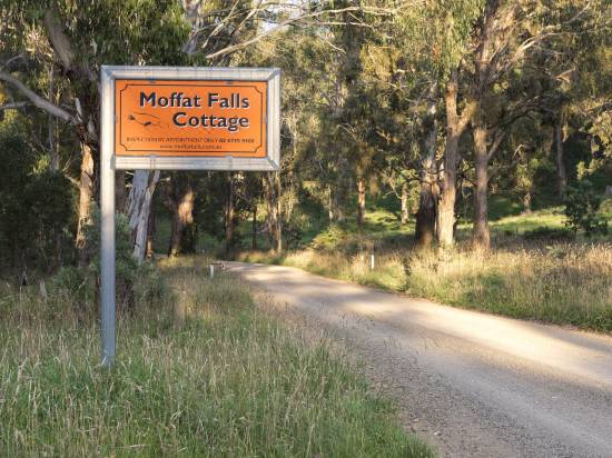 Moffat Falls Cottage Hotel Reviews And Room Rates Trip Com