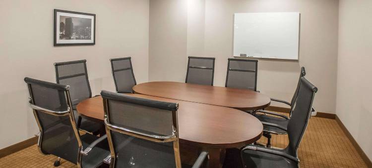 舒眠酒店-中途机场(Sleep Inn Midway Airport)图片