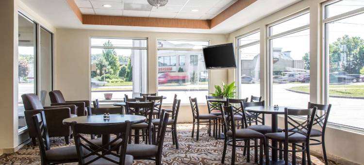 丹伯里凯艺套房酒店-近大学(Quality Inn & Suites Danbury Near University)图片