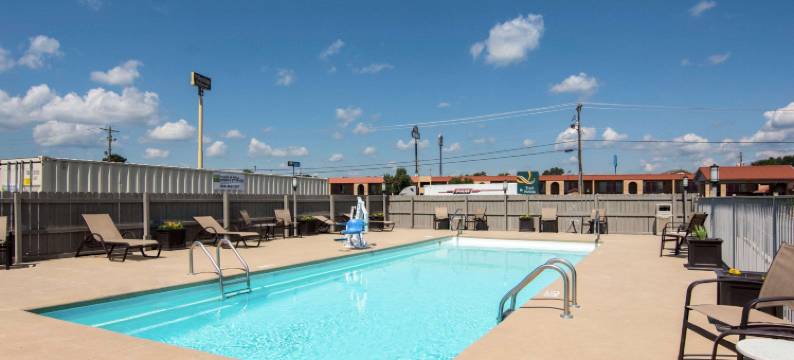 阿卡德尔菲亚-大学区凯艺酒店(Quality Inn Arkadelphia - University Area)图片