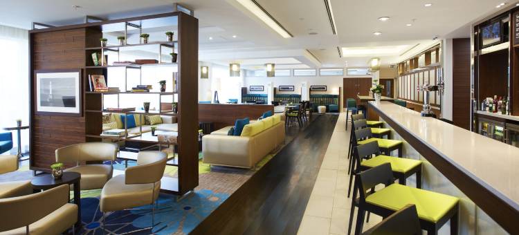 阿伯丁机场万怡酒店(Courtyard Aberdeen Airport)图片