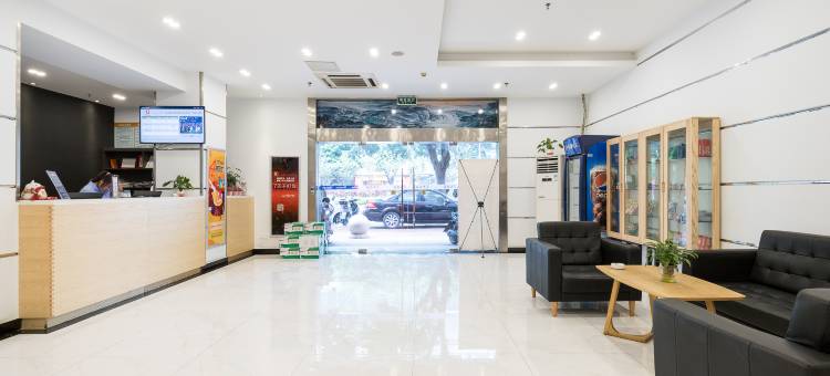 7天优品酒店(泰禾广场三角池地铁站店)图片