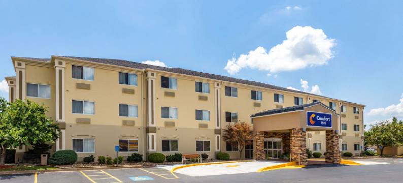 南塔尔萨-伍德兰希尔斯舒适酒店(Comfort Inn South Tulsa - Woodland Hills)图片