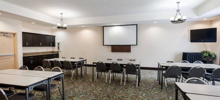 石油中心舒适套房酒店(Comfort Suites Oil Center)图片