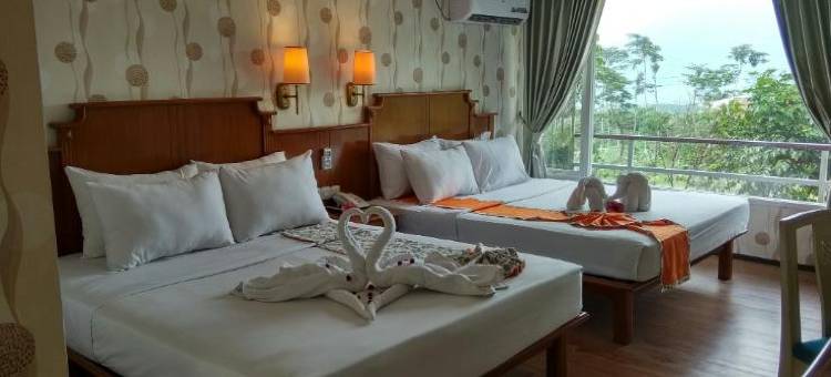 塔拉瓦斯皇家大房车酒店(Royal Hotel and Outbound Trawas)图片