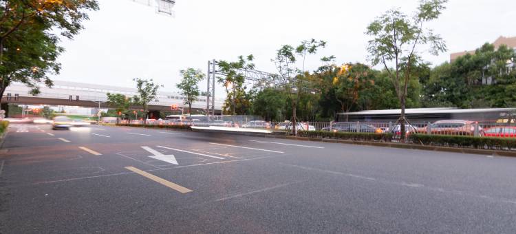 上海紫都宾馆(龙阳路地铁站店)图片