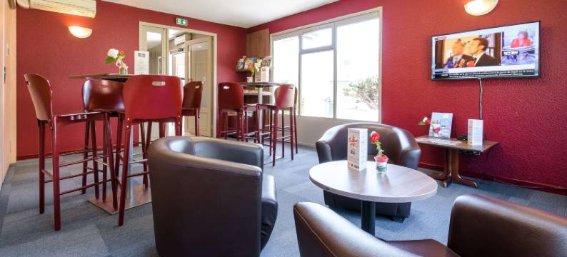 北图卢兹瑟斯库艾康铂酒店(Campanile Toulouse Nord - SESQUIÈRES)图片