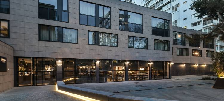 对角线之上酒店(Upper Diagonal)图片