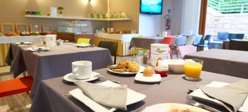 假日2000公寓式酒店(Hotel Vacanze 2000 - Adults Only)图片