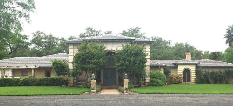 莱夫奥克斯民宿(Live Oaks Bed and Breakfast)图片