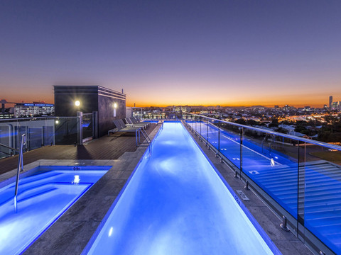 布里斯班乌龙戈巴盛橡套房酒店