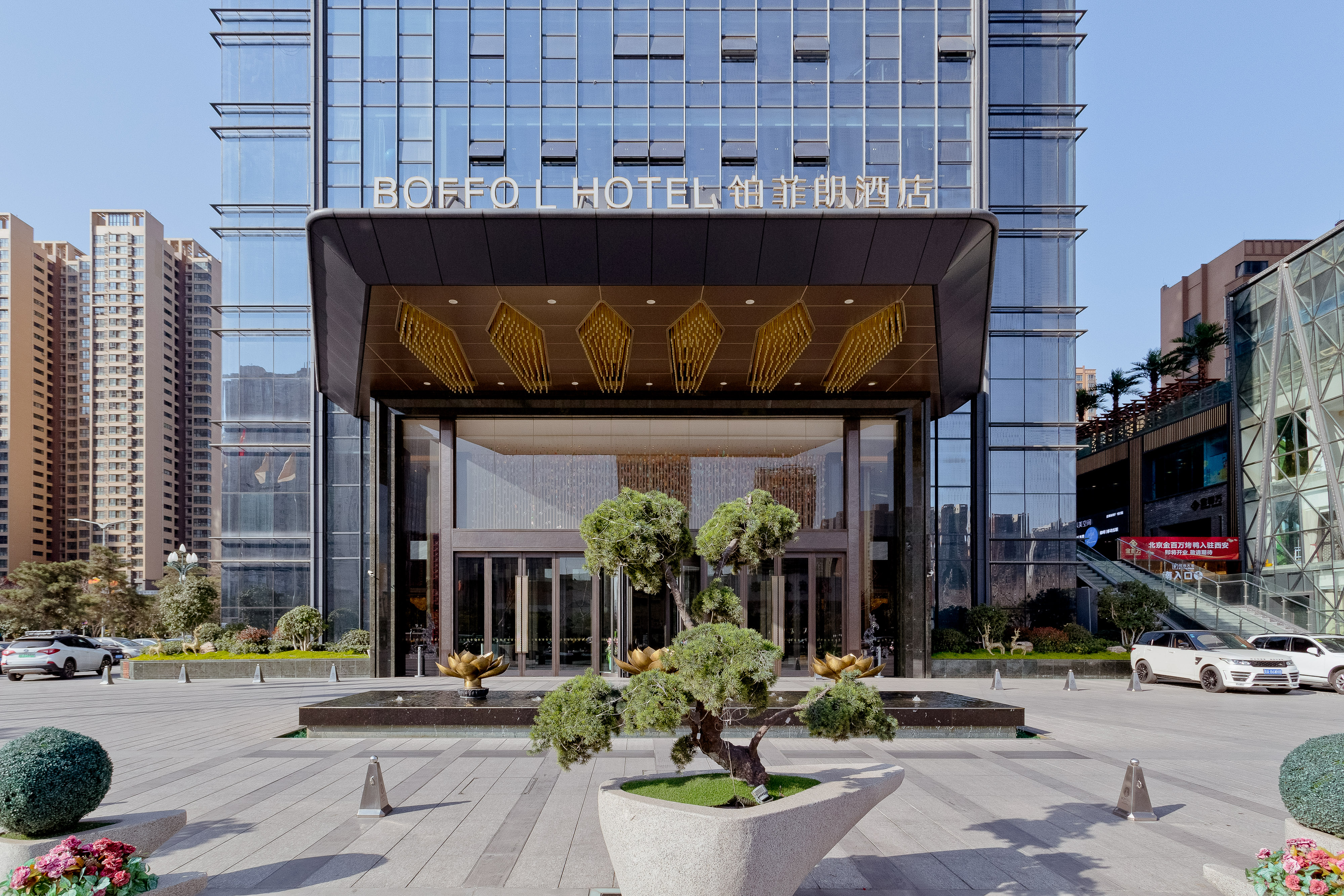 Boffo L Hotel Over view