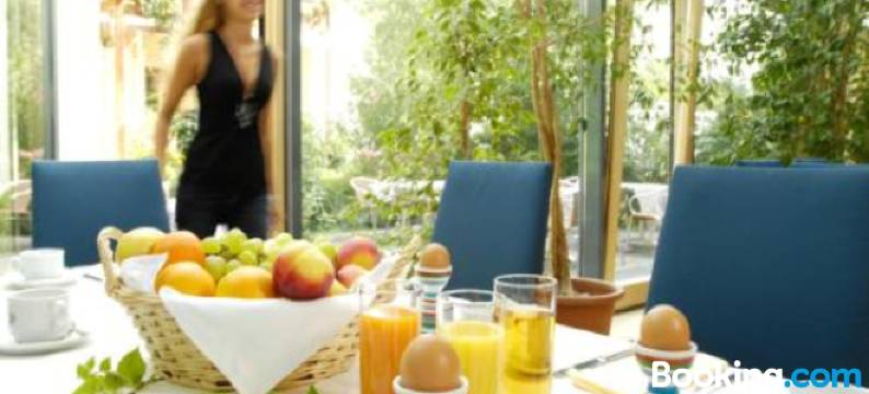 科林胡伯加斯特霍夫酒店(Gästehaus Klinglhuber)图片