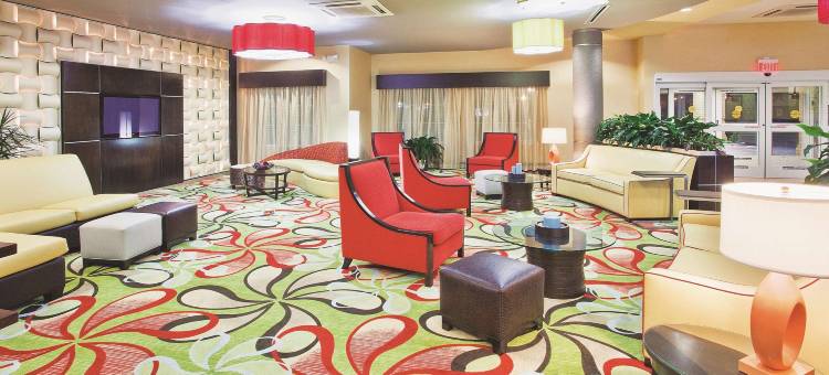 海恩斯维尔斯图尔特堡拉昆塔温德姆套房酒店(La Quinta Inn & Suites by Wyndham Hinesville - Fort Stewart)图片