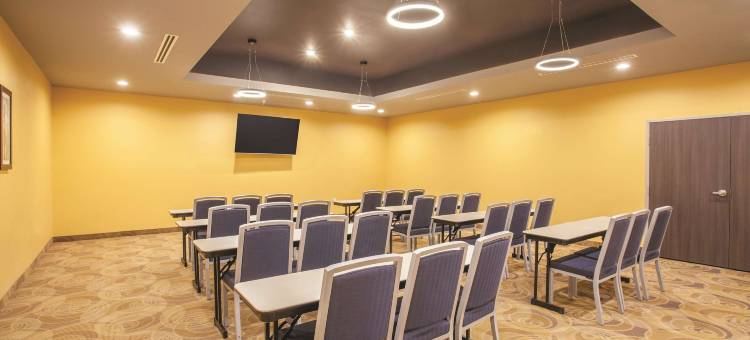 圣何塞南摩根山拉昆塔温德姆套房酒店(La Quinta Inn & Suites by Wyndham Morgan Hill-San Jose South)图片