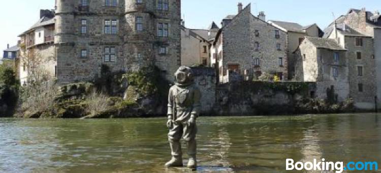 奥克斯波特奥伯哈克假日公园酒店(Aux Portes des Monts d'Aubrac)图片