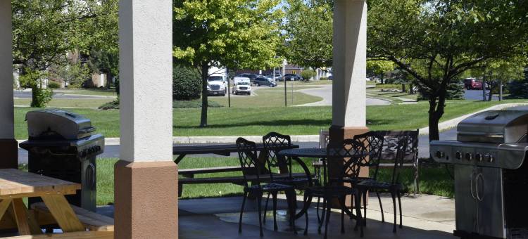 底特律沃伦索尼斯塔简单套房酒店(Sonesta Simply Suites Detroit Warren)图片