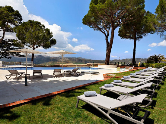 加泰罗尼亚伦达雷纳维多利亚酒店